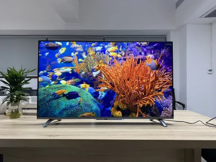 Skyworth 50/55 Inch 4K Smart LED TV with Full Flat Screen, Android OS, DVB-T2 Digital Signal and Analog Support