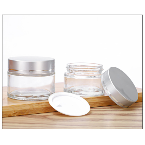 Cosméticos são engarrafados separadamente