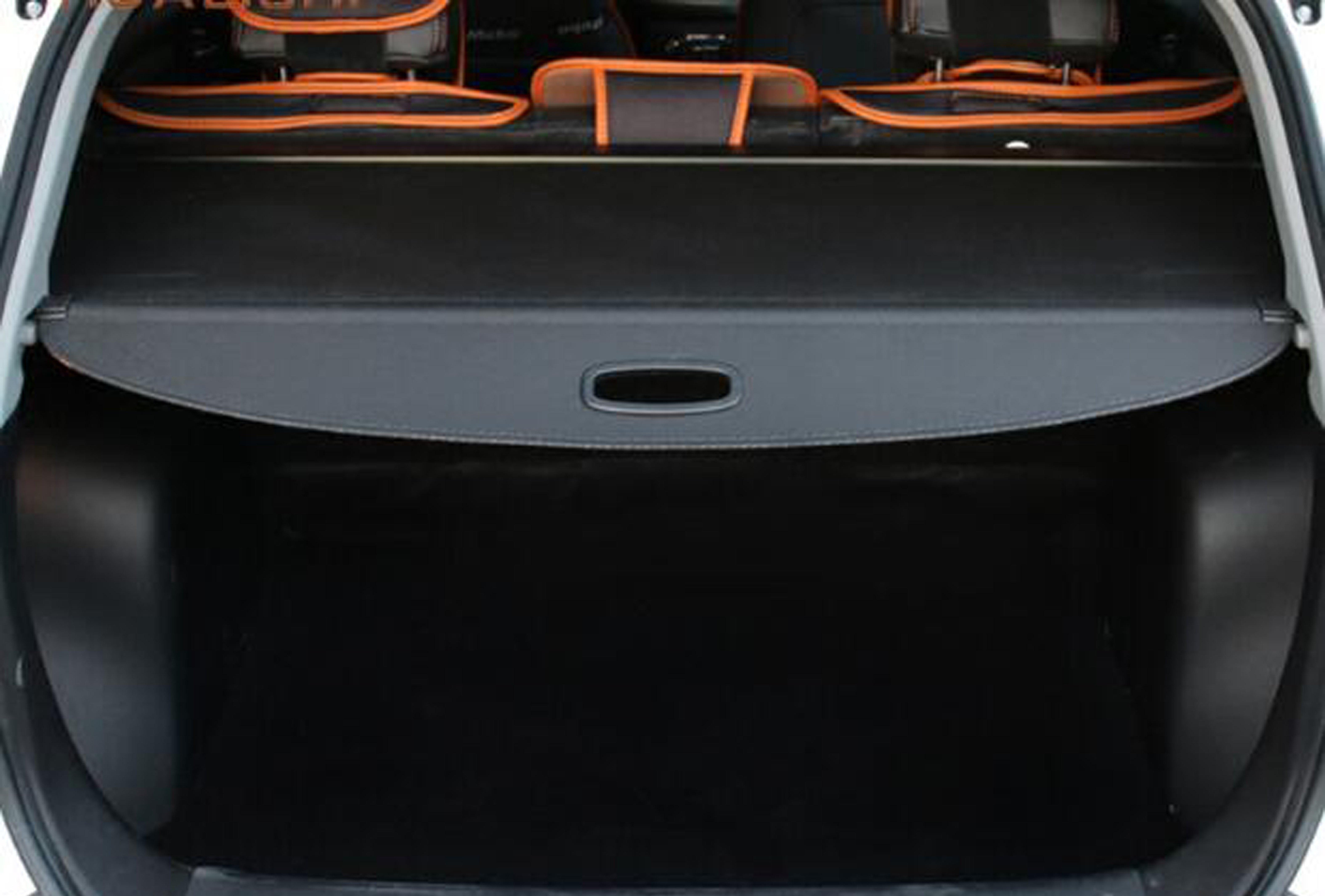 Retractable SUV Trunk Curtain