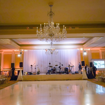 Custom Wedding Chandeliers 2024 - Made for Brunei