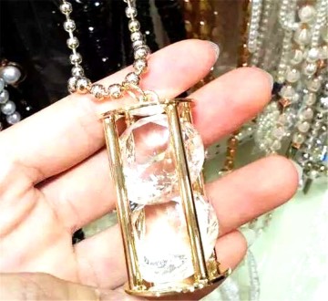 Fashion Necklace, Brass Hourglass Pendant Necklace, PT2124.