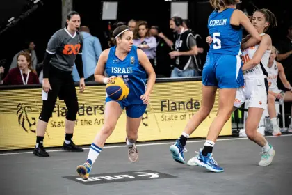 Anti-slip professional FIBA certified interlock court tile