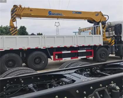 Dongfeng 8X4 Manual Truck Mounted 16Tons Crane