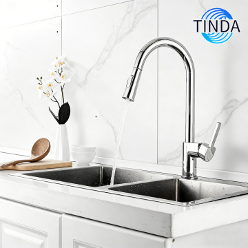 ก๊อกน้ำห้องครัว Chrome โมเดิร์นพร้อมดีไซน์เพรียวบาง