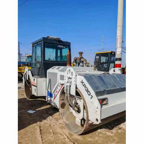 Rolo de estrada usado para pavimentação eficiente