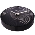 Reloj moderno de pared negra