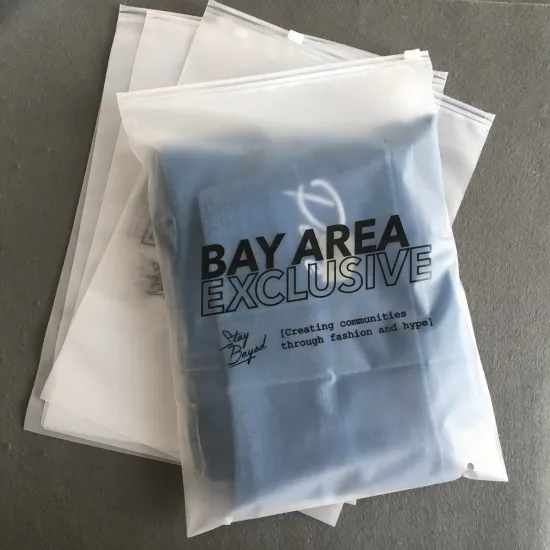 Top Quality Custom Zipper Lock Frosted Packing Plastic Bags for Clothes Storage and Shopping