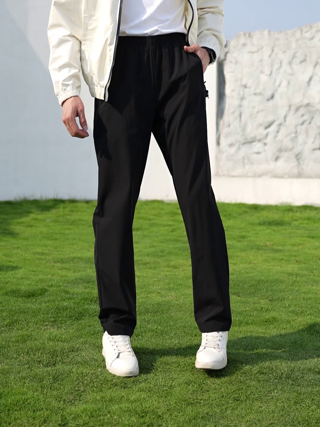 Men`s Training Pants with Zipper Pockets