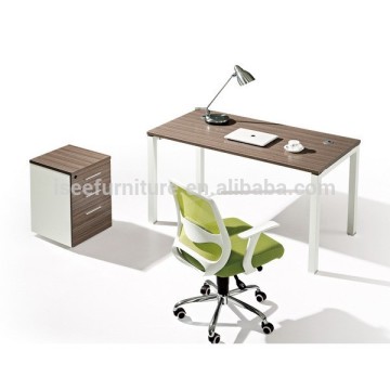 Melamine office desk with metal bases IB152