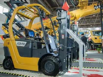 11 Ton XTF1056K XC6-1056VN Telehandler Forklift - Port Machinery