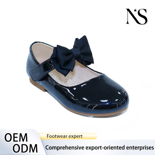 Sapatos elegantes Mary Jane pretos para crianças
