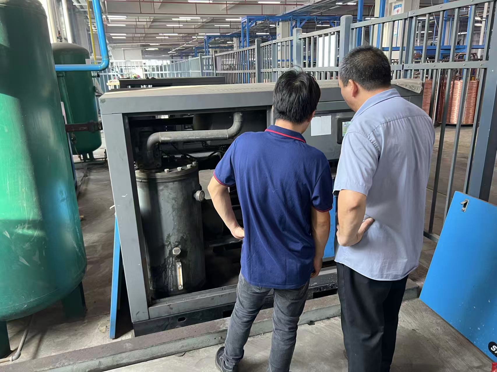 Photo of the customer's factory using air compressors