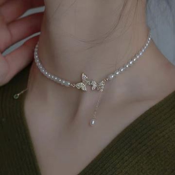 Hot Sale Metal Butterfly Pendant Pearl Choker Necklace - Fashion Jewelry for Women