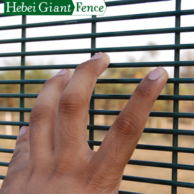 358 Wire Mesh Fence