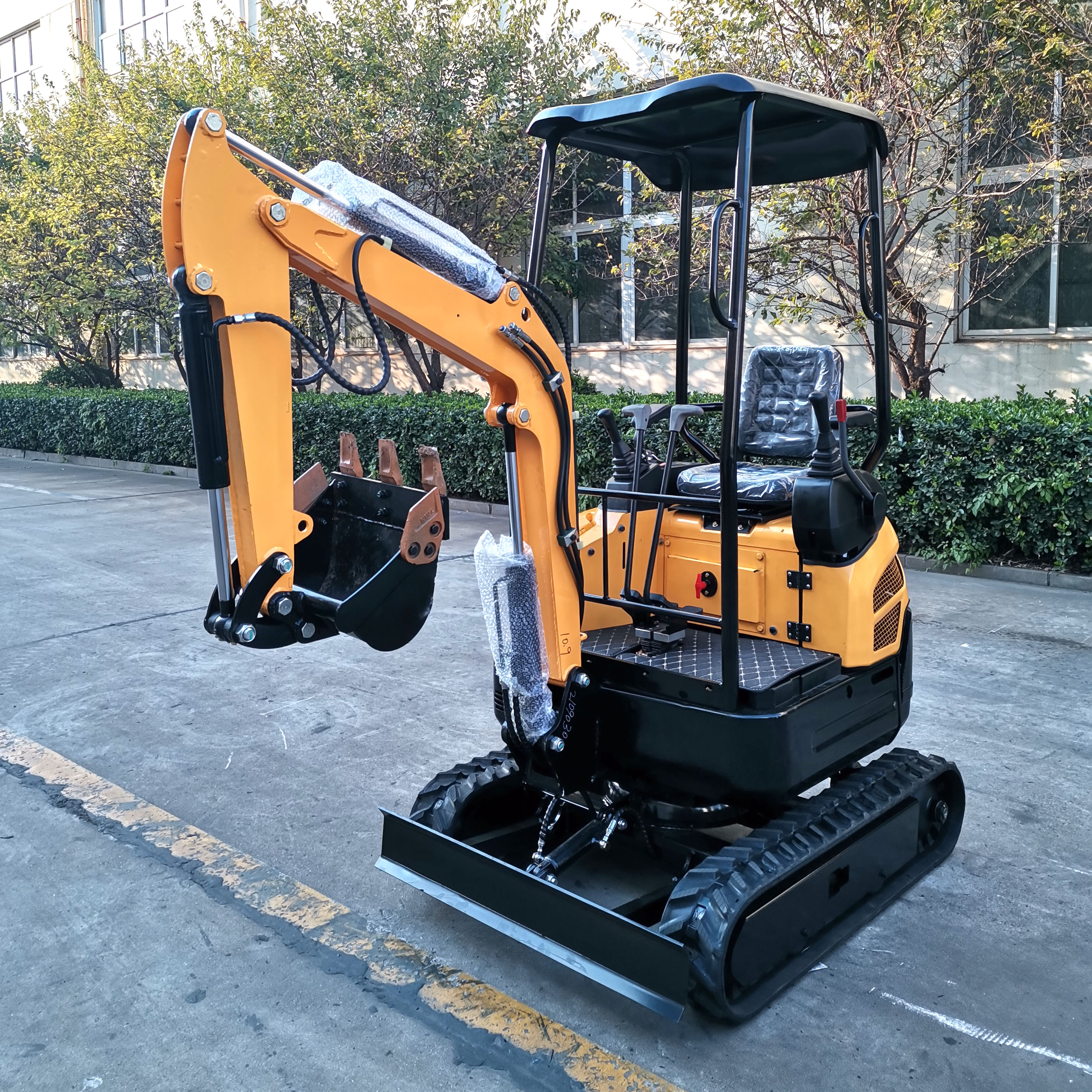 price of NM-E18 1.8t mini crawler excavator 2 ton 1.8 ton mini pelle excavator mini digger with the CE certificate