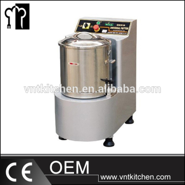 Máy trộn thức ăn cơ thể
