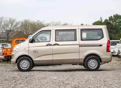 SAIC GM Wuling Rongguang S Van: In Stock 2023 Cargo Truck with 7 Seats, Cheaper MPV for Sale