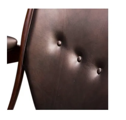 Replica Chieftains Chair Leisure Solid Wood Leather Sofa