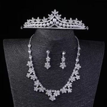 Handmade crystal diamond bridal headwear
