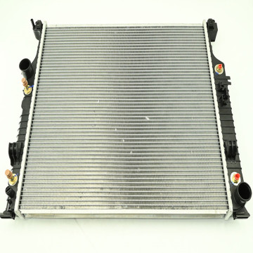 Universal Radiator and Car Water Tank for Mercedes-Benz Models W164 and W251
