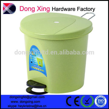 Plastic pedal trash can factory price