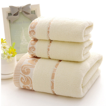 Wholesale 100% Cotton Solid Cloud Bath Towels: Customized Gift Options
