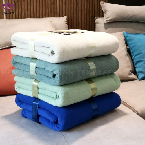 Coral Fleece Solid color polar fleece blanket. Supplier