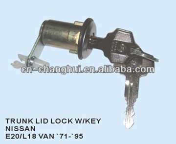 Trunk lid lock with key FOR Nissan E20 / L18 VAN '71 - ' 95