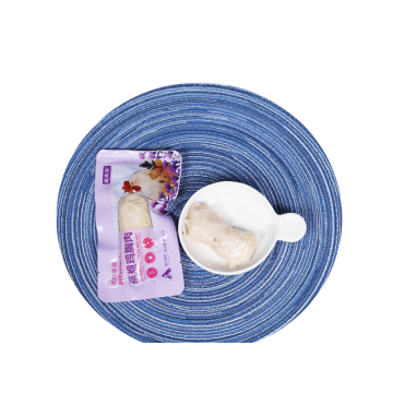 Linguei de gato de peito de frango com vendas quente no vapor