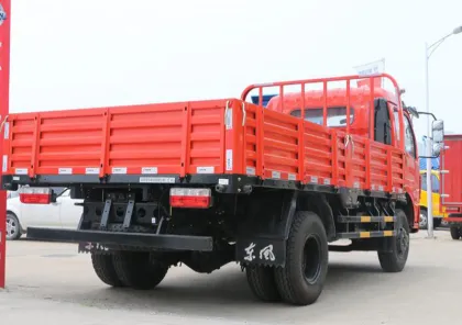 Dongfeng Captain cargo truck with Cummins engine