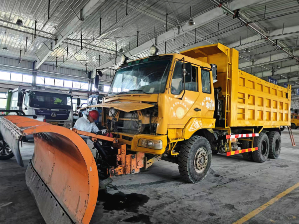 Snow Plow - Loading Inspection