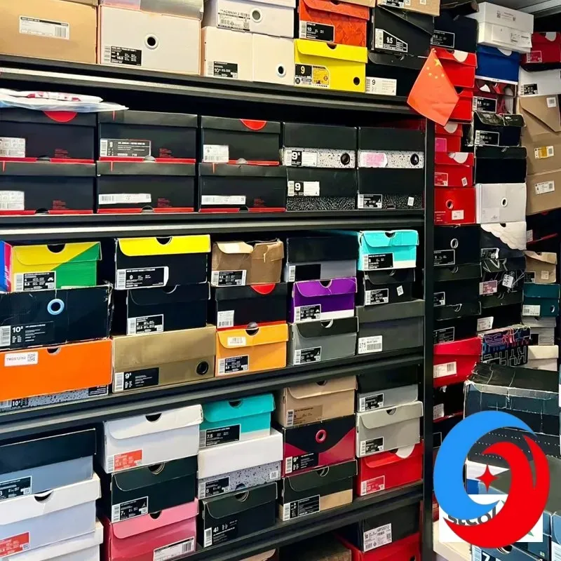 Retro 3s Designer Sneakers with Logo