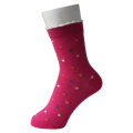 Девушка над лодыжкой Розовые носки с цветными точками