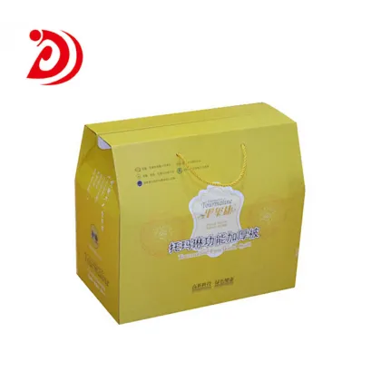 Wool quilt cardboard box with handle