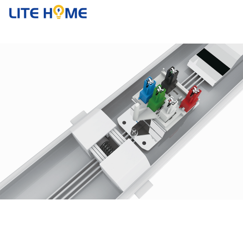 supermarket green linear trunking light