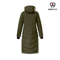 Parka de inverno isolada com palangre feminino