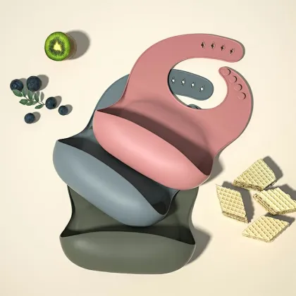 Wholesale Baby Feeding Supplies: Waterproof Training Bibs, Pacifier Bowl Set, and Bandana Bibs