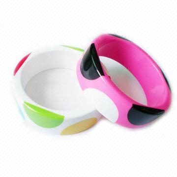 Bangle Resin poliester, pelbagai saiz boleh didapati, syarat-syarat khusus yang diterima