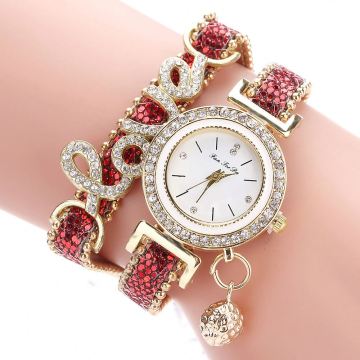 Top Selling Exquisite LOVE Pendant Diamond Ladies Watch Set