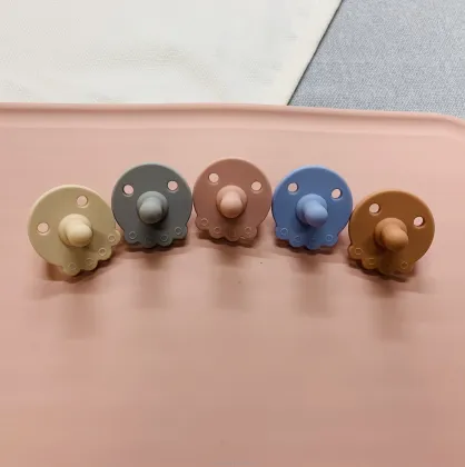 Soft Baby Pacifier Custom Eco Friendly Silicone Nipple