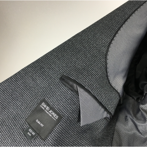 Well-designed 100%Polyester anti-wrinkle business suit
