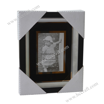 Lovely Photo Frames Made of Plastic
