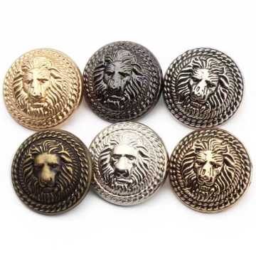 Özel toptan 3d aslan başı kazınmış kabartmalı metal düğmeleri alaşım
