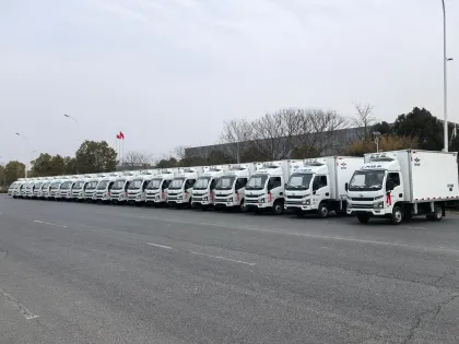 SAIC Maxus Mini Cold Chain Truck for Urban Logistics
