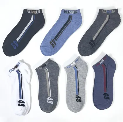 Male adult invisible boat socks