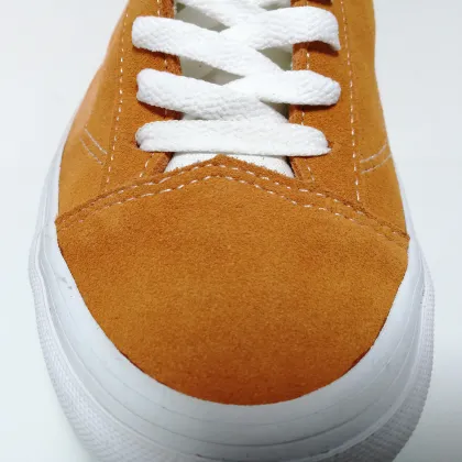 Wholesale Custom Men's Skateboarding Shoes in Suede