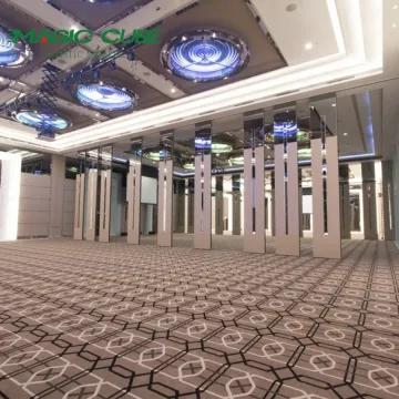 Operable soundproof soundproof movable partition