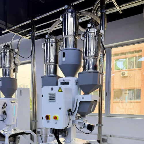 2 Pengumpan Kehilangan Komponen