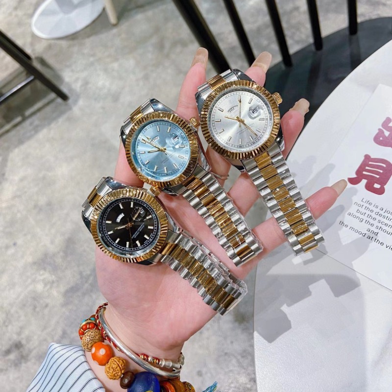 Timeless Men's Quartz Watch Classic Design