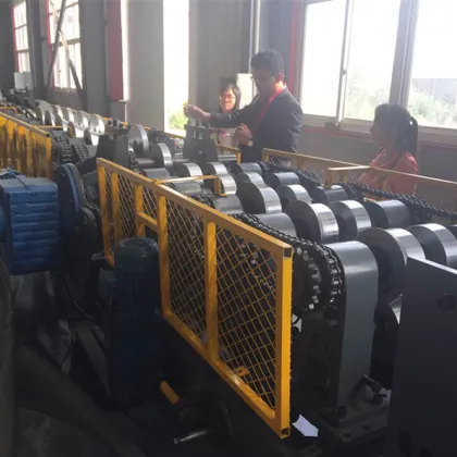 Sigma type roll forming machine